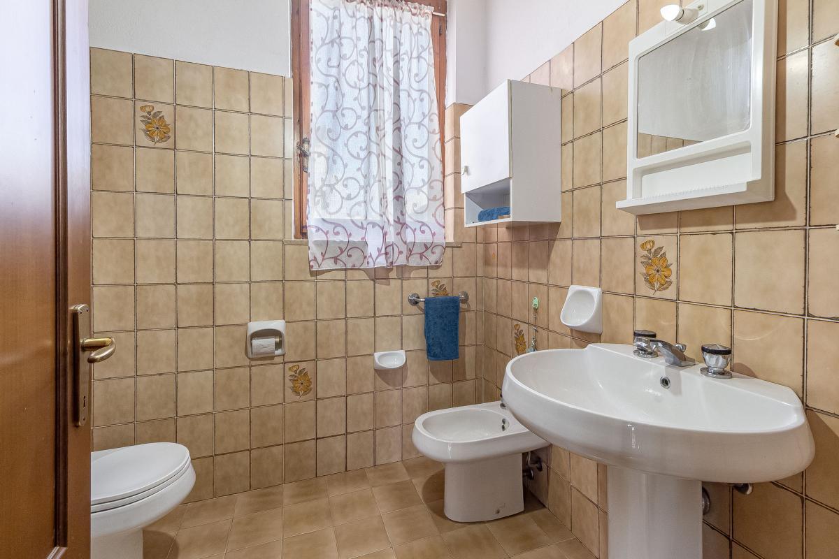 Alghero viale Europa quadrivano con veranda e posto auto