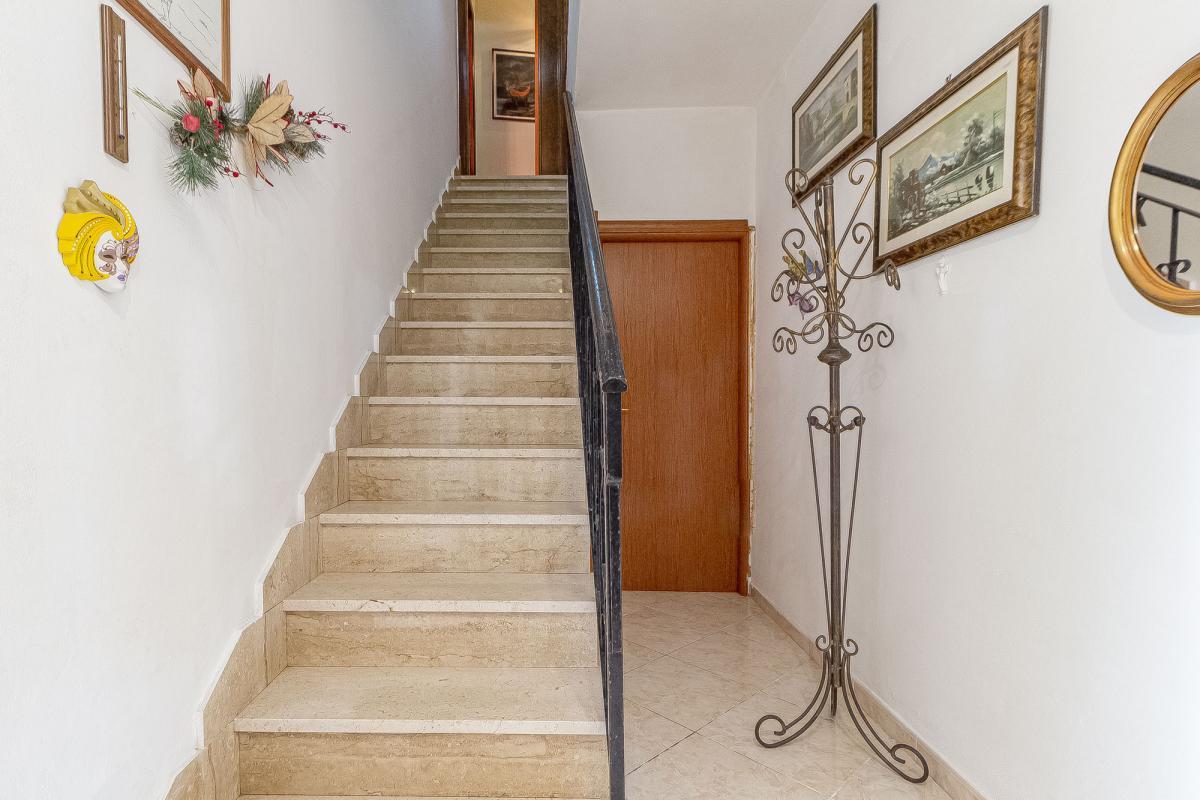 Giave (SS) Casa indipendente con giardino, grande veranda  e giardino privato nel cuore del Logudoro