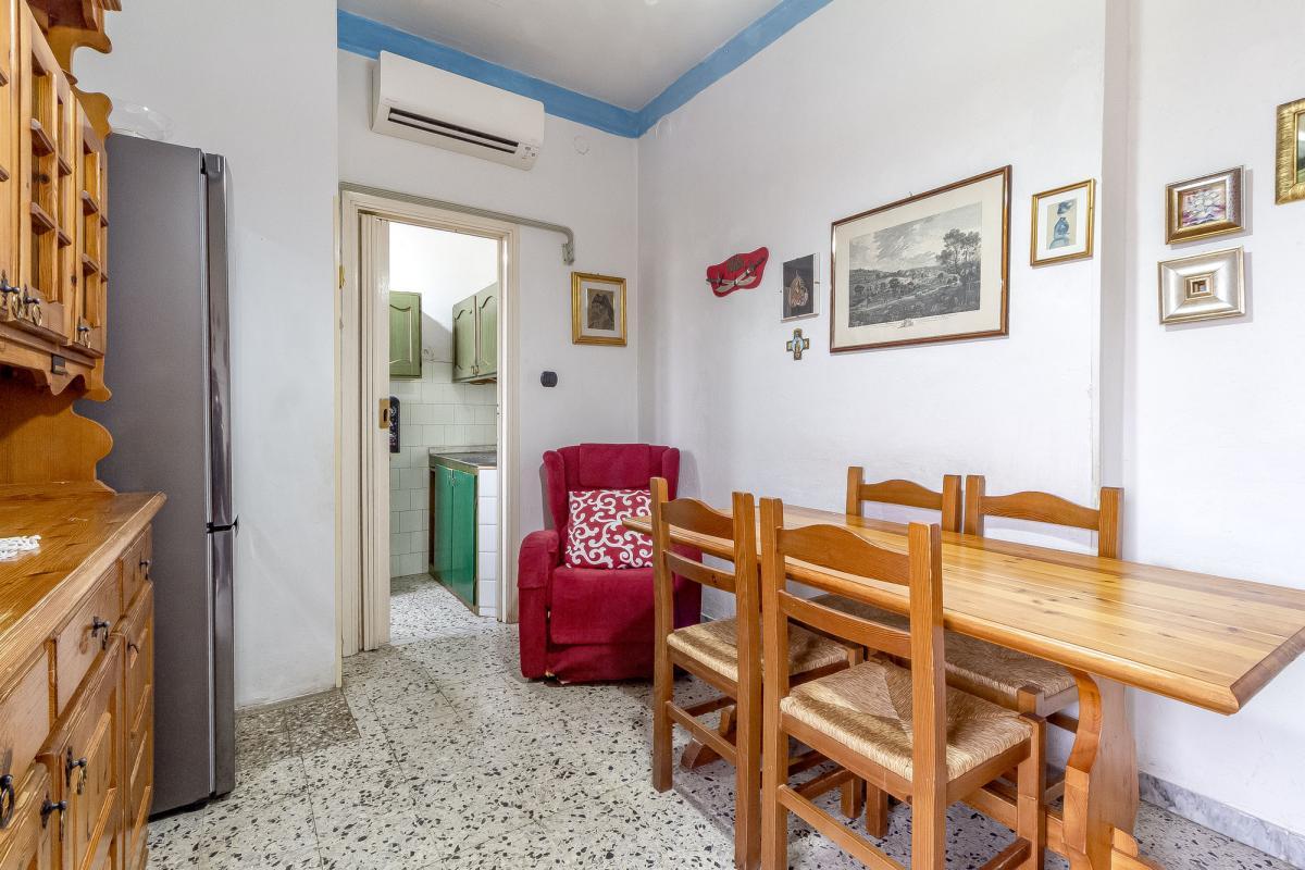 Sassari via Giusti ampio pentavano ultimo piano con cantina Sassari via Giusti ampio pentavano ultimo piano con cantina
