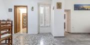 Thiesi P.zza Cavour  casa indipendente  mq 232  parzialmente ristrutturata