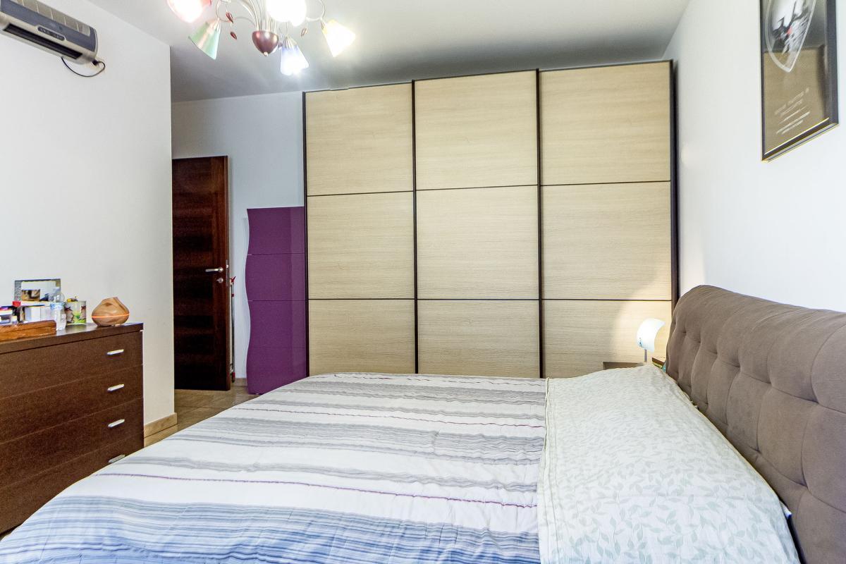 Porto Torres – Via Pertini - Trilocale con balcone vista parco, posto auto e cantina