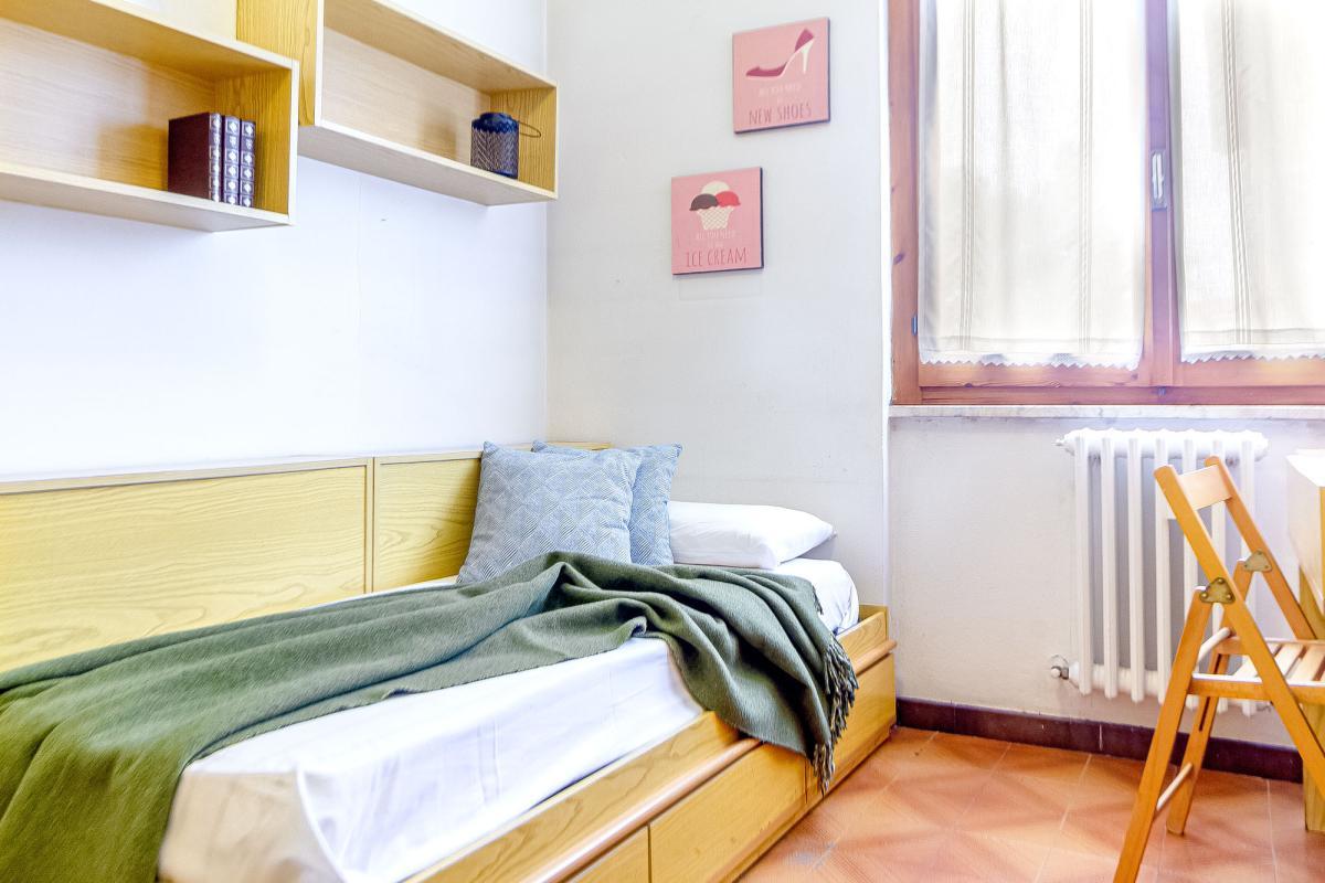 Sassari via Bellini ampio quadrivano con box