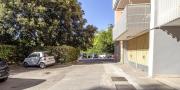Sassari – Quartiere Cappuccini | Luminoso 5° piano con veranda, vista sul verde, posto auto e cantina