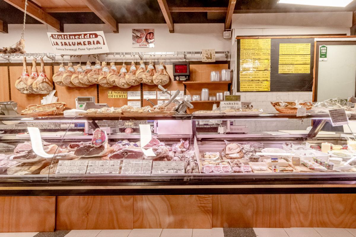Sassari storica Attività Salumeria Multineddu
