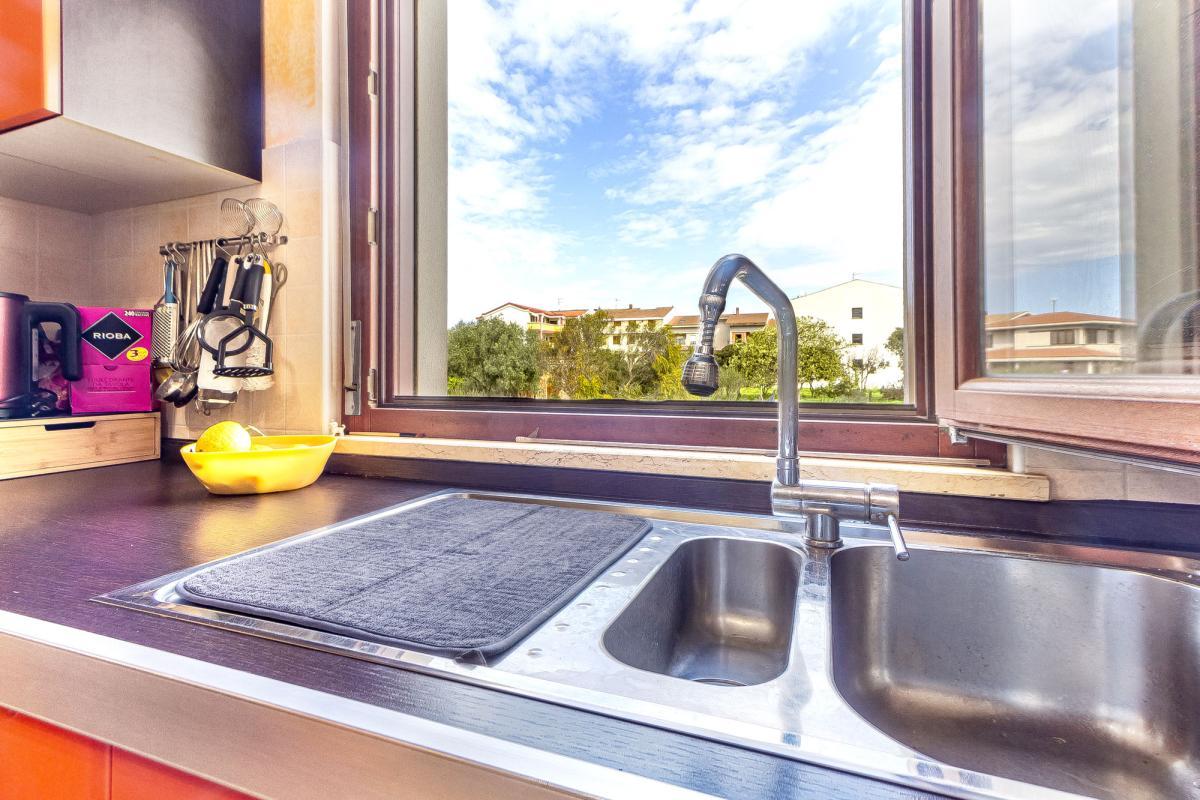 Porto Torres – Via Pertini - Trilocale con balcone vista parco, posto auto e cantina