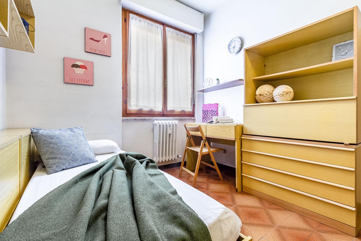 Sassari via Bellini ampio quadrivano con box