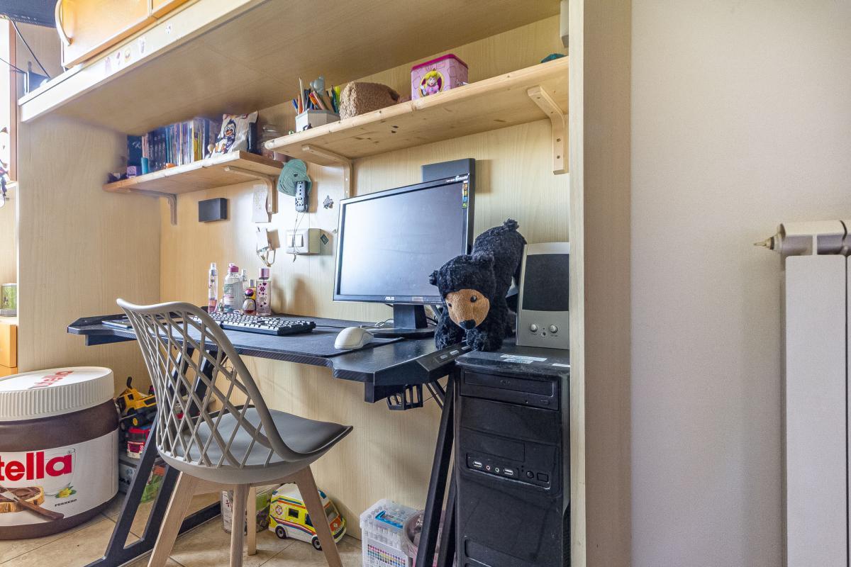 Porto Torres – Via Pertini - Trilocale con balcone vista parco, posto auto e cantina