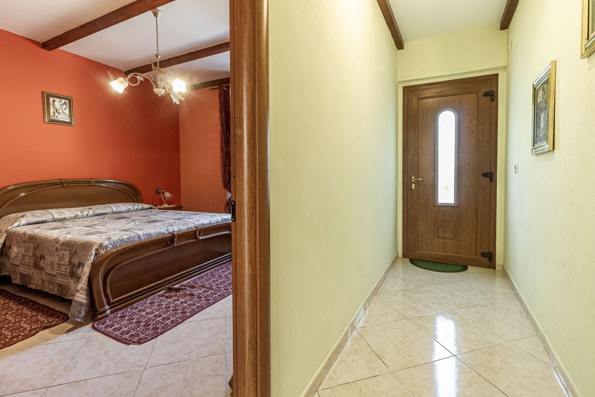 Giave (SS) Casa indipendente con giardino, grande veranda  e giardino privato nel cuore del Logudoro
