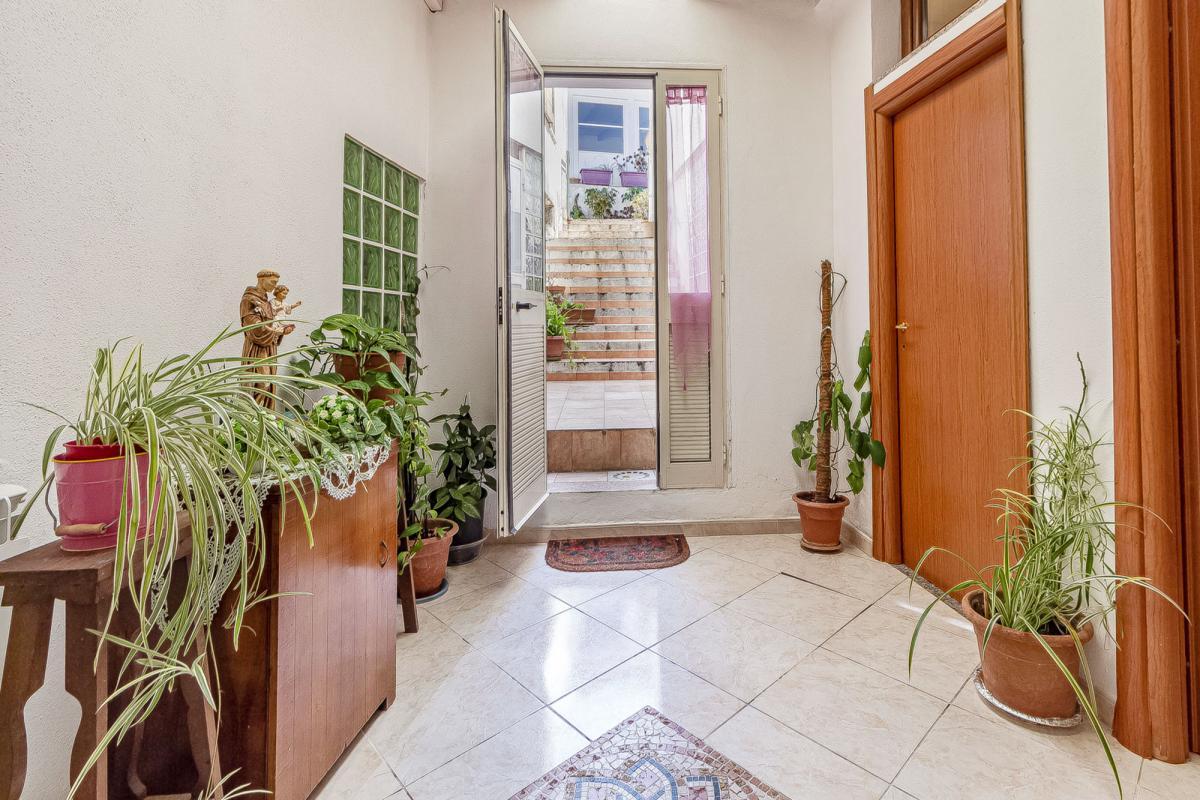 Giave (SS) Casa indipendente con giardino, grande veranda  e giardino privato nel cuore del Logudoro