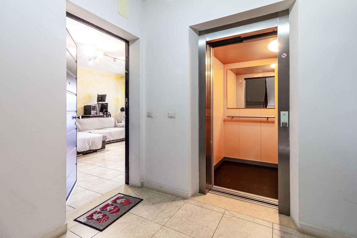 Porto Torres – Via Pertini - Trilocale con balcone vista parco, posto auto e cantina