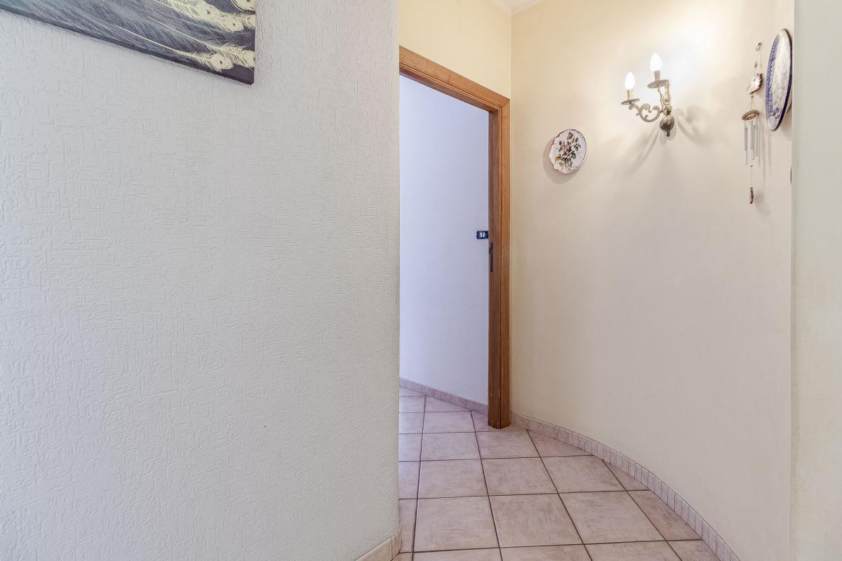 SASSARI Via Forlanini  ampio quadrivano con tripla esposizione e garage