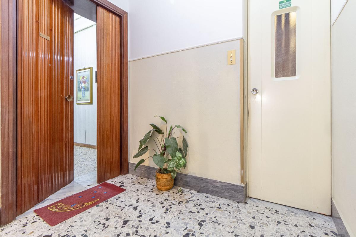Sassari via Giusti ampio pentavano ultimo piano con cantina Sassari via Giusti ampio pentavano ultimo piano con cantina