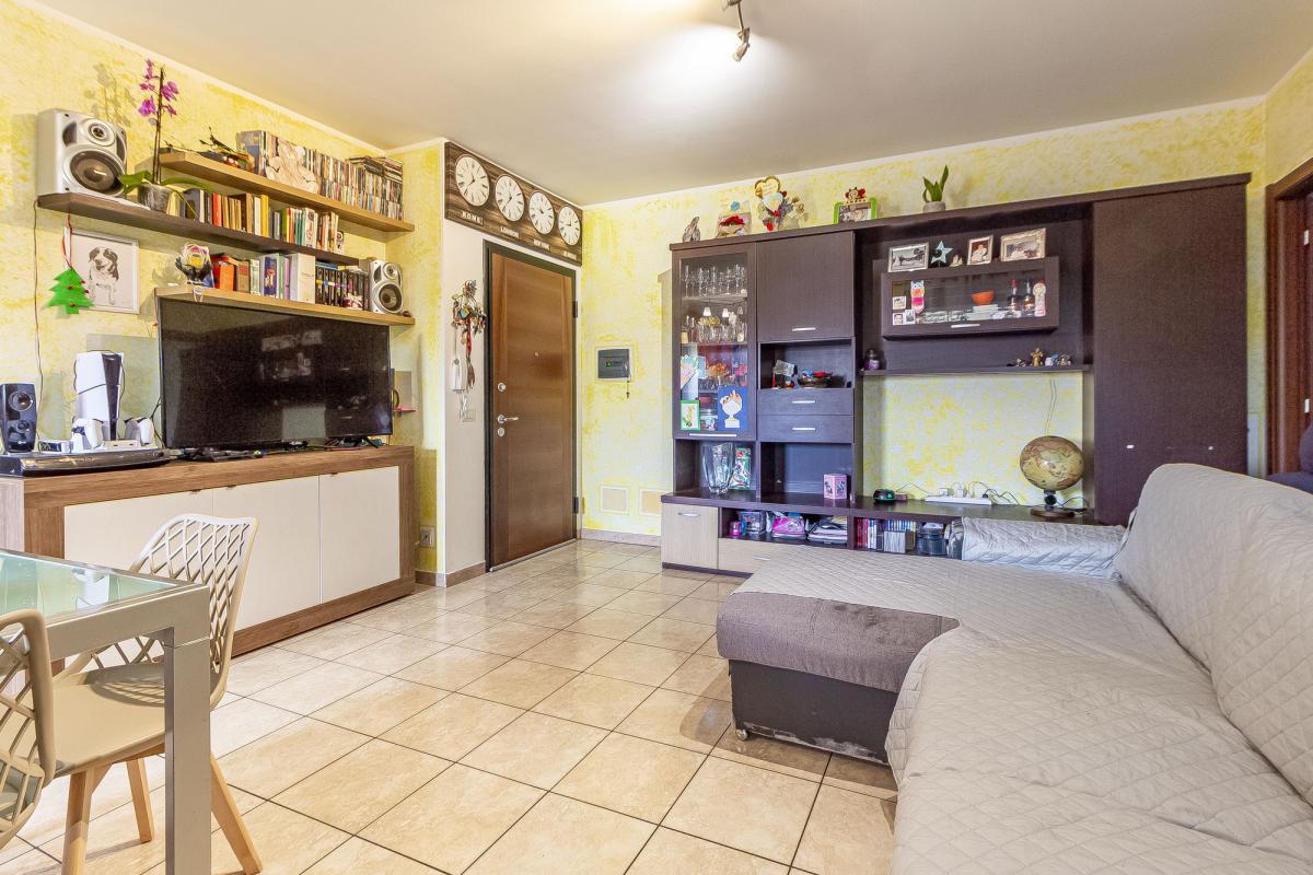 Porto Torres – Via Pertini - Trilocale con balcone vista parco, posto auto e cantina