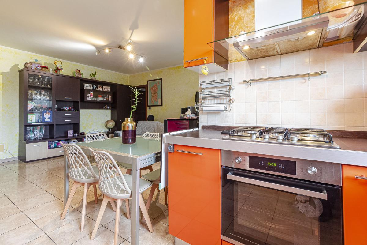 Porto Torres – Via Pertini - Trilocale con balcone vista parco, posto auto e cantina