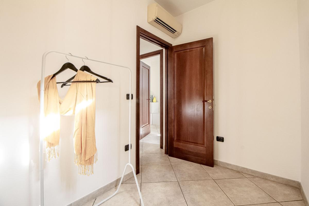 Sassari via Sardegna ampio appartamento con posto auto e cantina