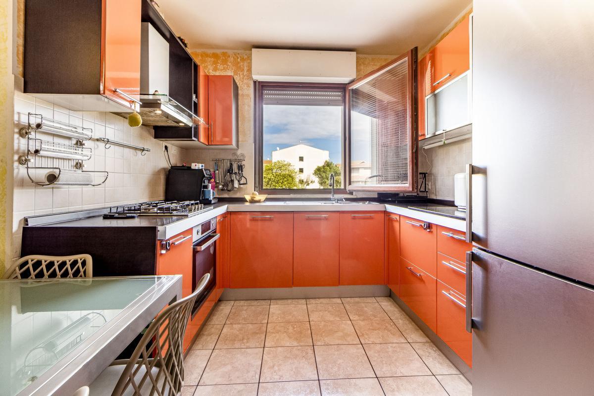 Porto Torres – Via Pertini - Trilocale con balcone vista parco, posto auto e cantina