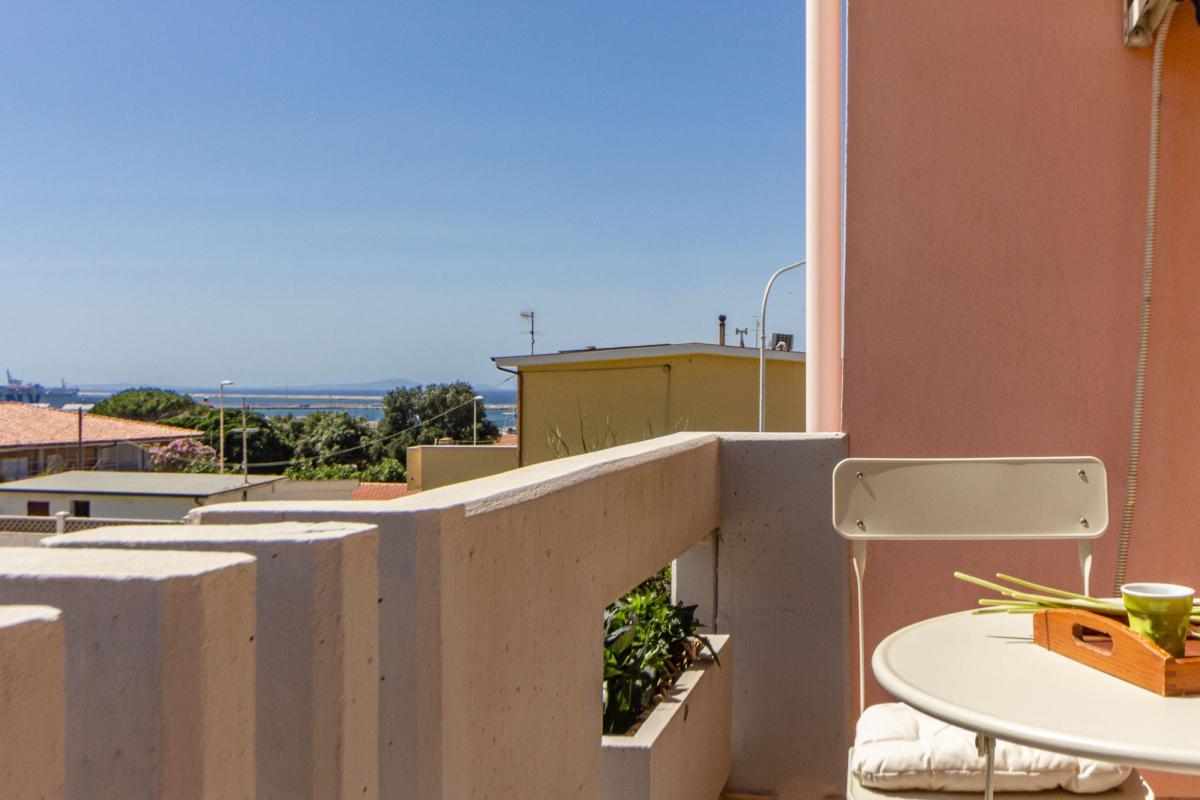 Delizioso Appartamento con Vista Mare a Porto Torres in via Balai