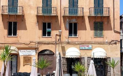 Sassari piazza Tola trilocale luminoso