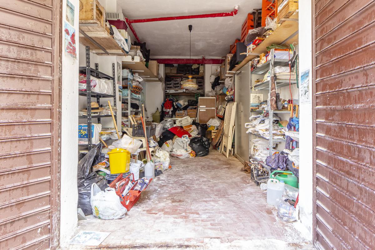 Sassari Largo Londra appartamento ampia metratura con box