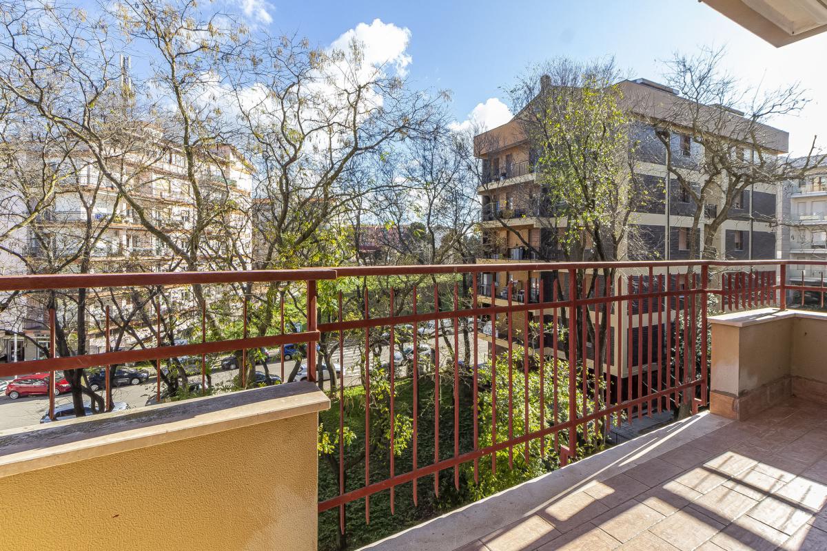 Sassari Largo Londra appartamento ampia metratura con box