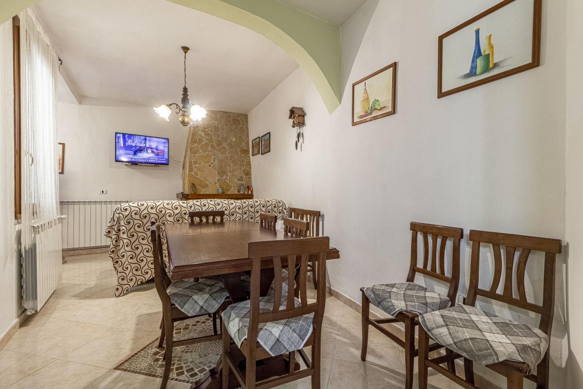 Giave (SS) Casa indipendente con giardino, grande veranda  e giardino privato nel cuore del Logudoro