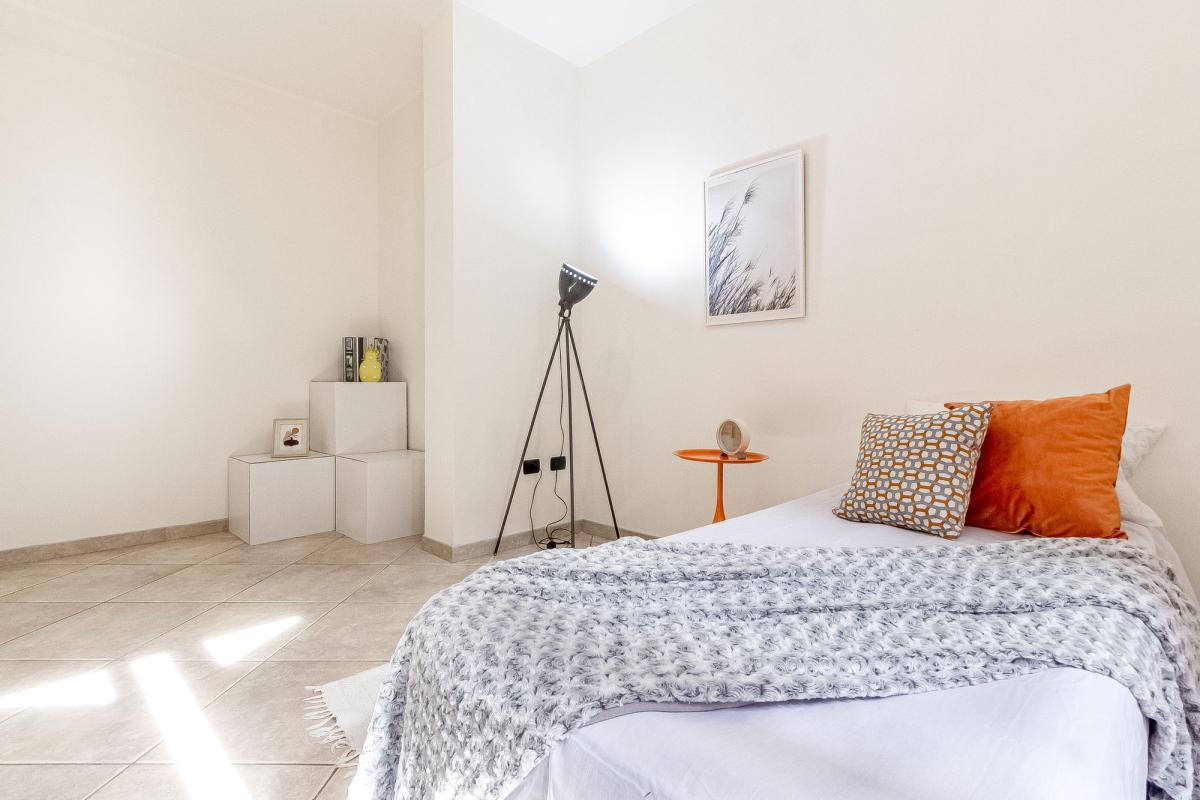 Sassari via Sardegna ampio appartamento con posto auto e cantina