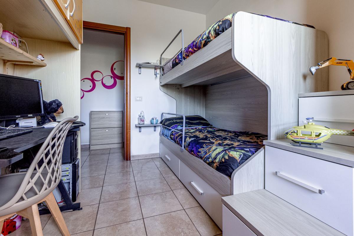 Porto Torres – Via Pertini - Trilocale con balcone vista parco, posto auto e cantina