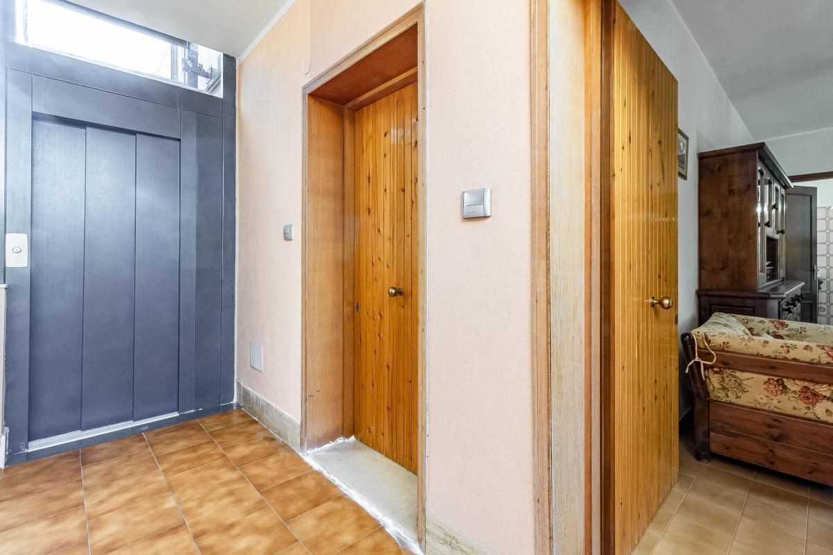 Alghero viale Europa quadrivano con veranda e posto auto