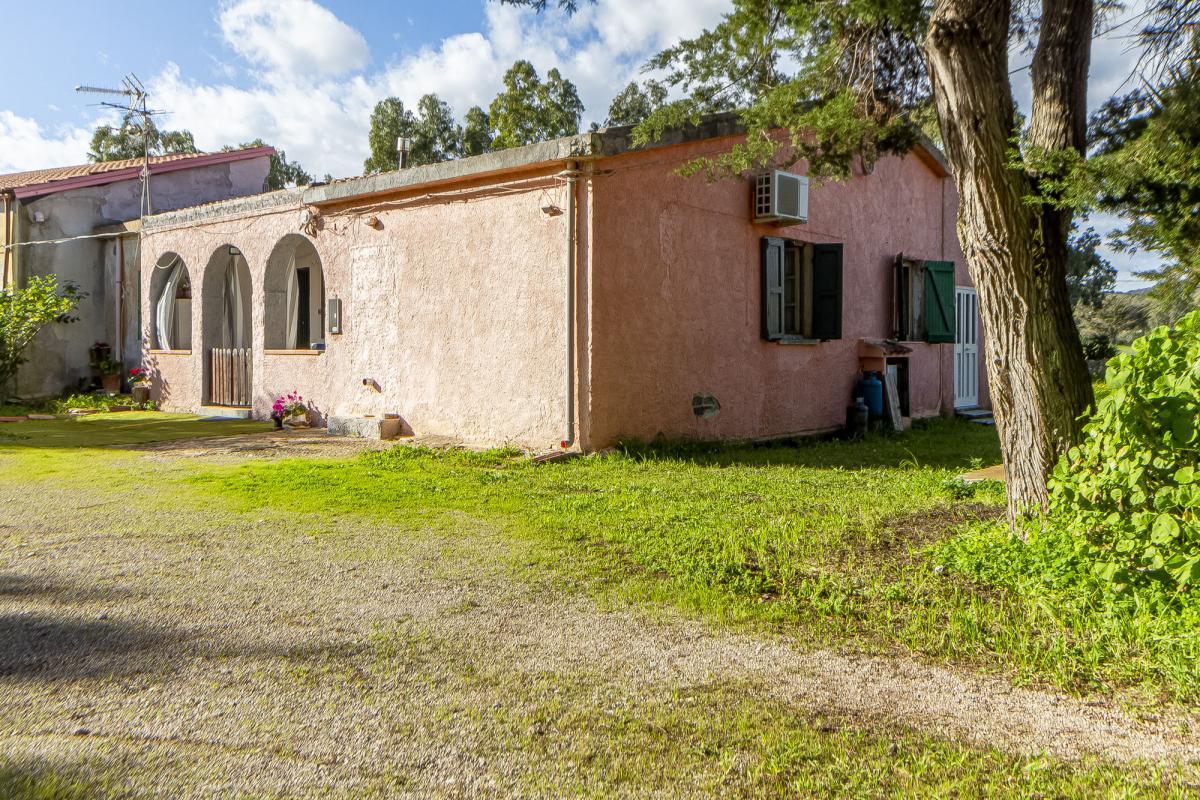 Casa indipendente con ampio spazio esterno in vendita a Campanedda – Sassari