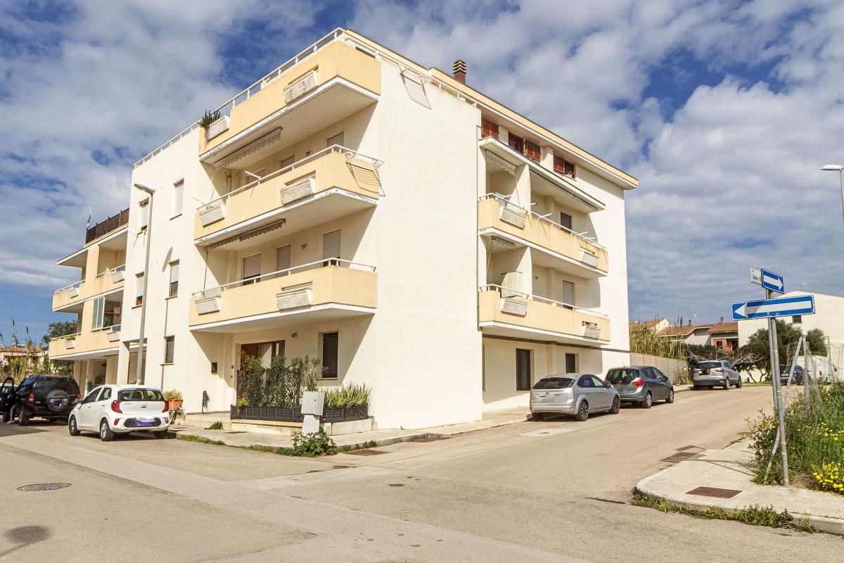 Porto Torres – Via Pertini - Trilocale con balcone vista parco, posto auto e cantina