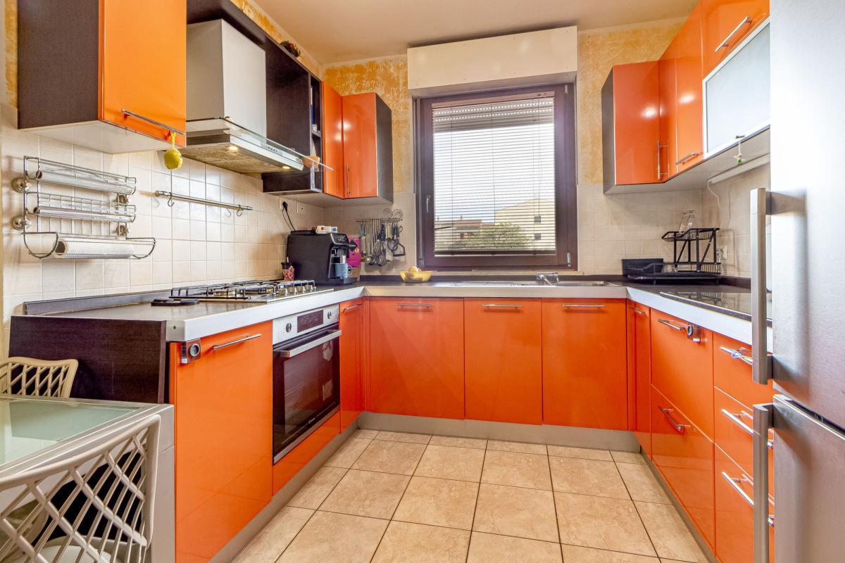 Porto Torres – Via Pertini - Trilocale con balcone vista parco, posto auto e cantina