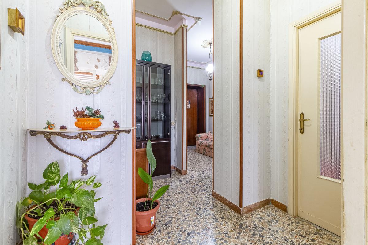 Sassari via Giusti ampio pentavano ultimo piano con cantina Sassari via Giusti ampio pentavano ultimo piano con cantina