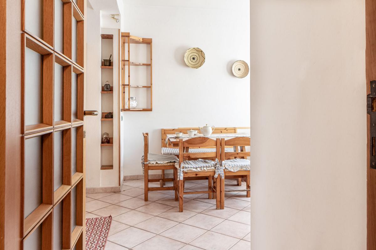 SASSARI Via Forlanini  ampio quadrivano con tripla esposizione e garage