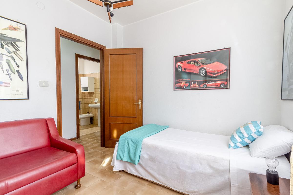 Alghero viale Europa quadrivano con veranda e posto auto