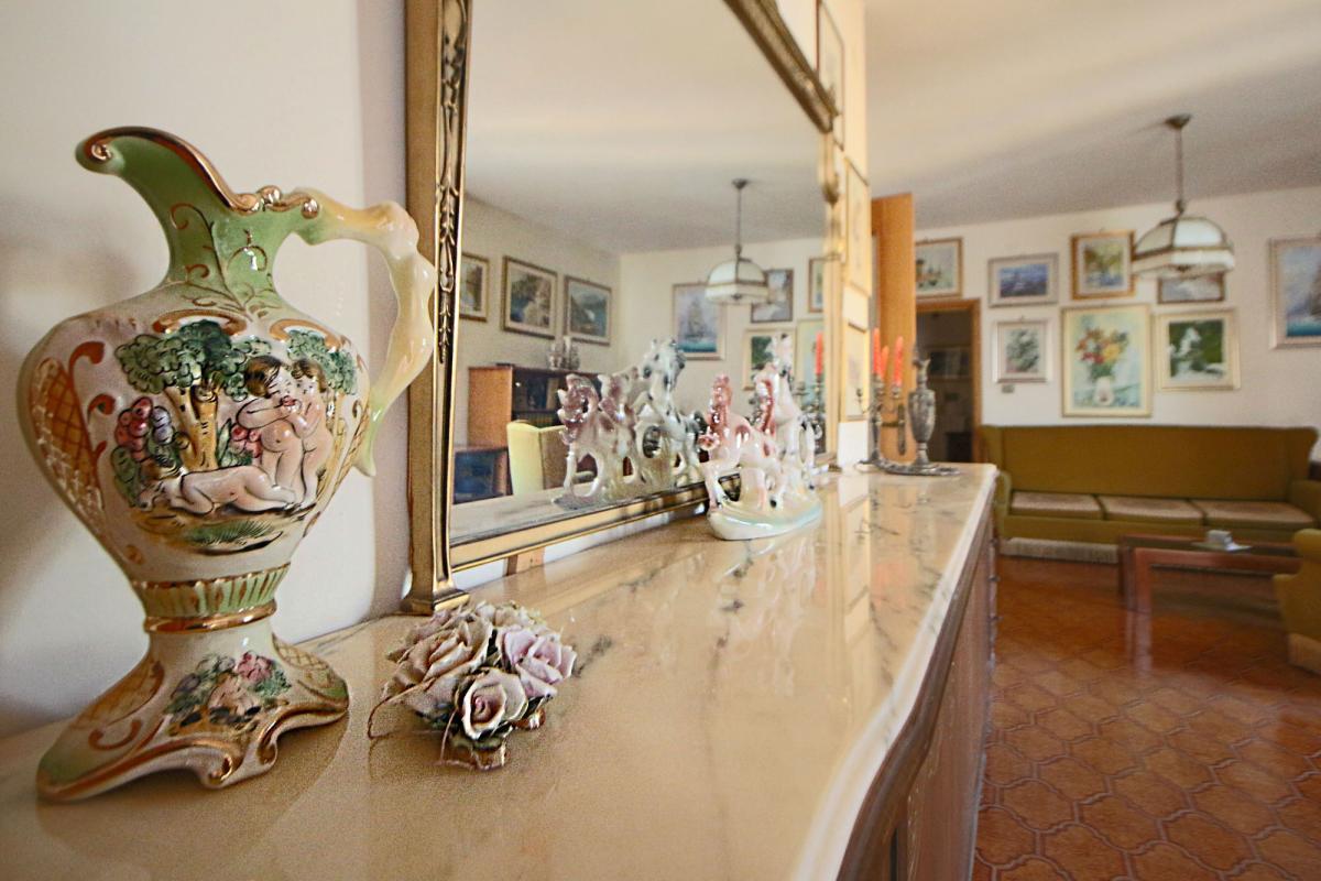 Sassari Largo Londra appartamento ampia metratura con box