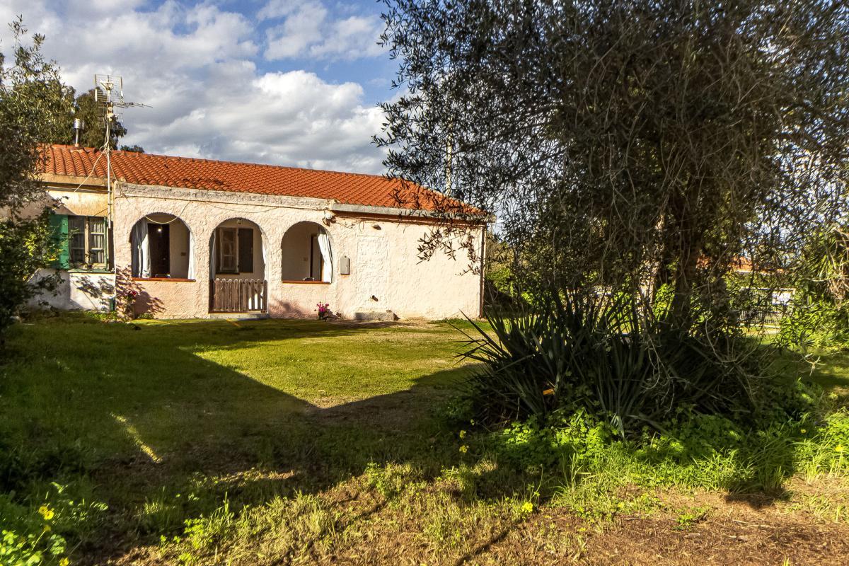 Casa indipendente con ampio spazio esterno in vendita a Campanedda – Sassari