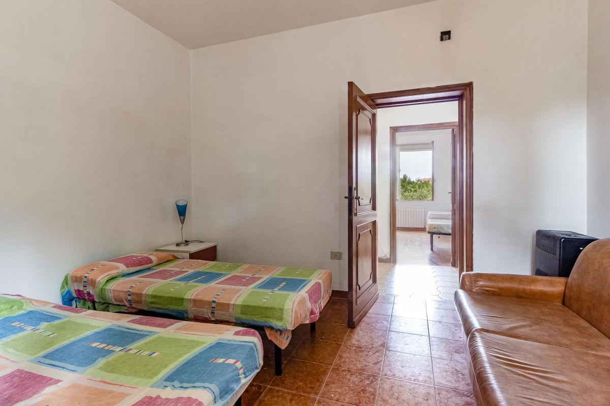 Sassari Ottava via Remo Branca casa indipendente mq 400 con terreno di pertinenza